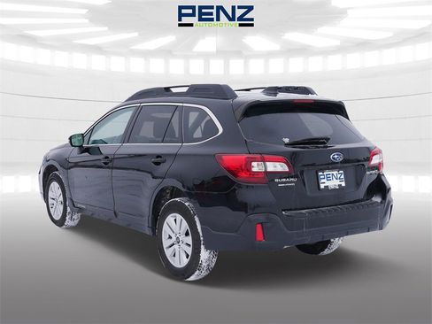 Used 2019 Subaru Outback 2.5i Premium image 5