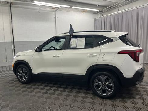 Certified 2024 Kia Seltos S image 9