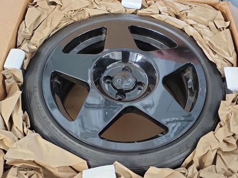 Used 2005 Lotus Elise RWD image 32