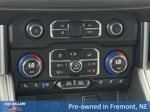 Certified 2023 Chevrolet Suburban Premier w/ LPO, Illumination Package AWD/4WD image 12