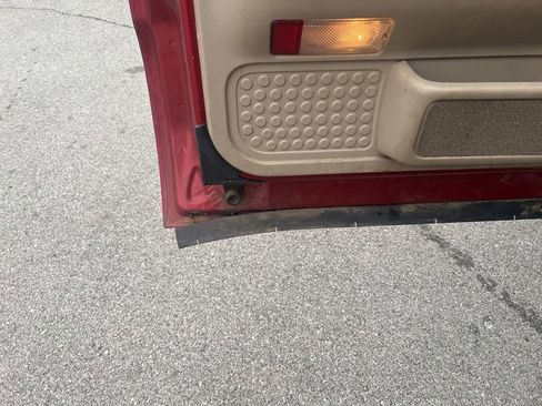 Used 2001 Ford F250 Lariat image 6