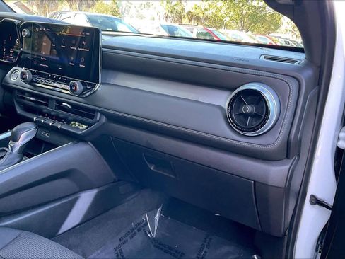 Certified 2023 Chevrolet Colorado LT w/ LT Convenience Package image 15