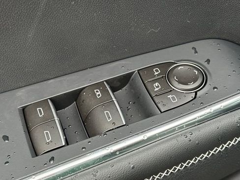 New 2026 GMC Acadia Denali w/ Super Cruise Package image 12