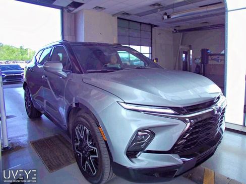 Used 2023 Chevrolet Blazer RS w/ Driver Confidence II Package FWD image 5