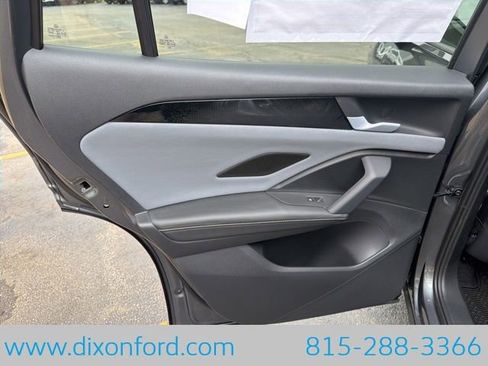 New 2026 Volkswagen Tiguan SE image 24