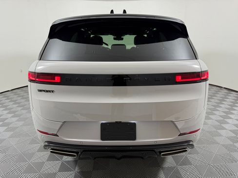 New 2026 Land Rover Range Rover Sport Dynamic SE AWD/4WD image 11