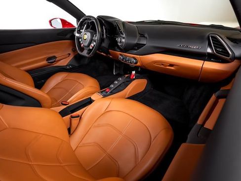 Certified 2018 Ferrari 488 GTB RWD image 51
