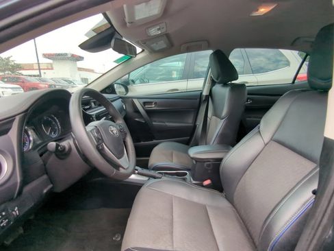 Used 2018 Toyota Corolla SE FWD image 6