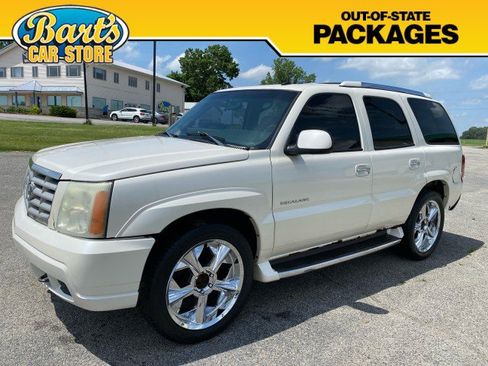 Used 2004 Cadillac Escalade AWD image 3