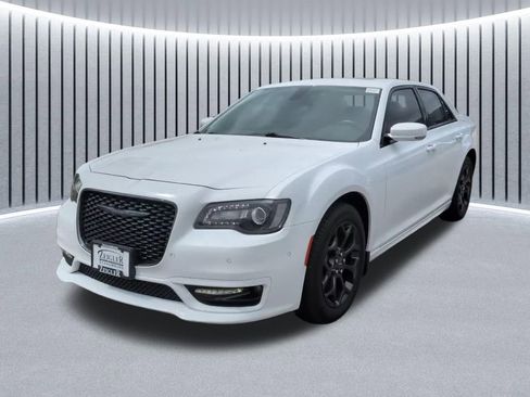 Used 2021 Chrysler 300 Touring L w/ Popular Equipment Group AWD/4WD image 15