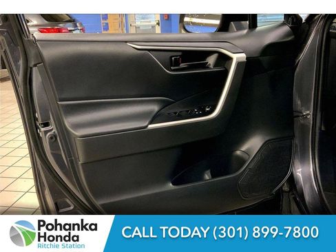 Used 2021 Toyota RAV4 LE image 25