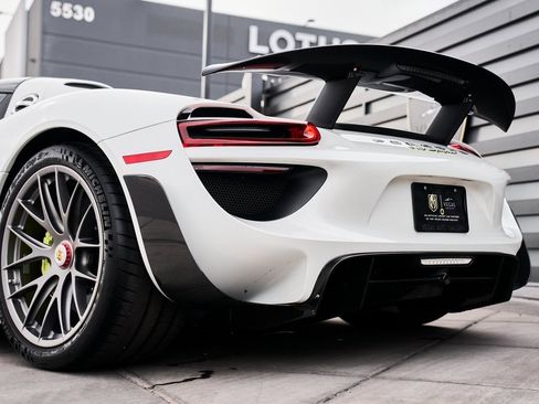 Used 2015 Porsche 918 Spyder w/Weissach Package image 24