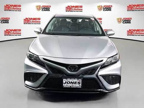 Certified 2022 Toyota Camry SE image 10