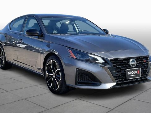 Used 2024 Nissan Altima 2.5 SR image 4