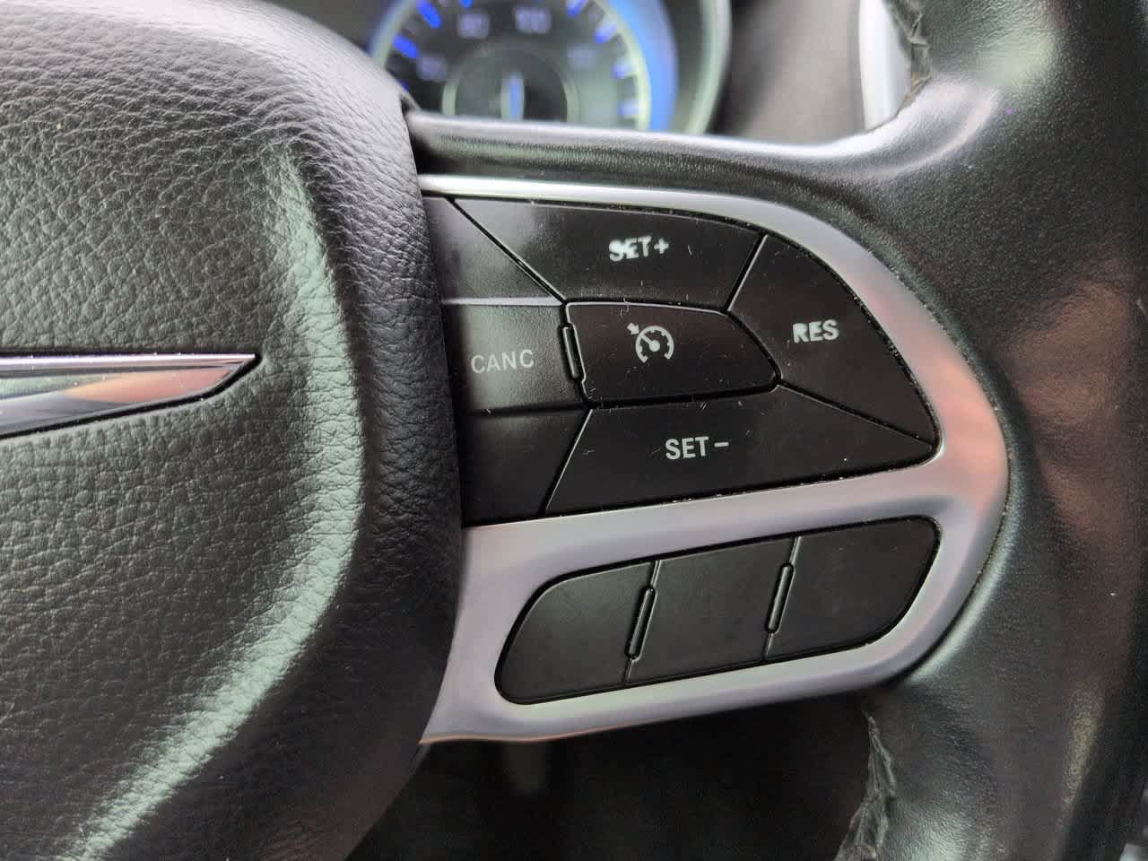 Used 2019 Chrysler 300 Touring L w/ Quick Order Package 22F RWD image 24