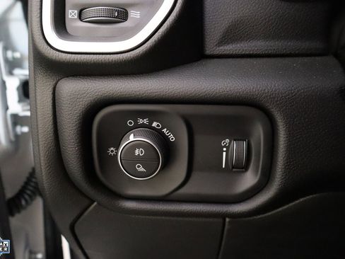 Used 2025 RAM 2500 Big Horn image 15