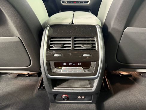 Used 2024 BMW X5 sDrive40i w/ Premium Package RWD image 31