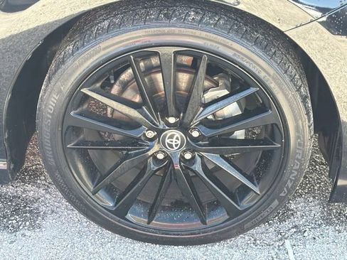 Used 2022 Toyota Camry XSE FWD image 10