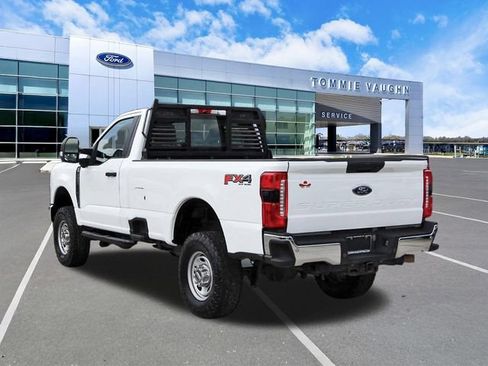 Used 2023 Ford F250 XL w/ 360-Degree Camera Package AWD/4WD image 2