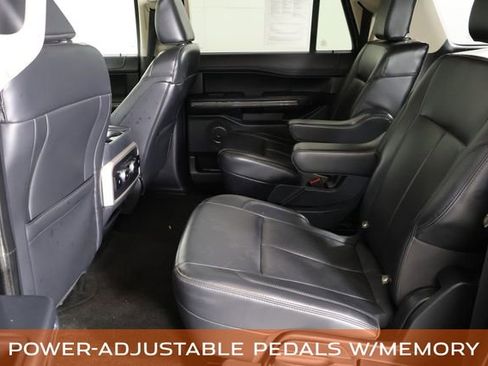 Used 2022 Ford Expedition Max XLT image 20