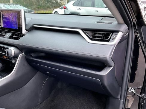 Certified 2025 Toyota RAV4 LE image 18