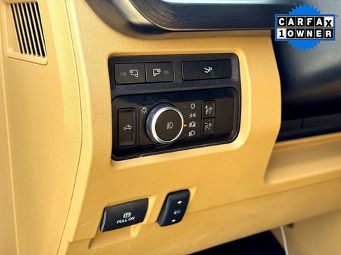 Used 2023 Ford F250 Lariat w/ Chrome Package image 14