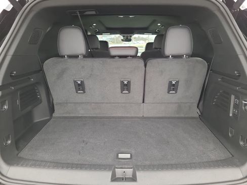 Used 2025 Chevrolet Traverse RS w/ LPO, Floor Liner Package AWD/4WD image 27