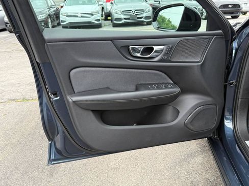Used 2019 Volvo S60 T5 R-Design FWD image 13