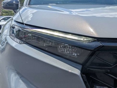 Used 2024 Honda CR-V Sport image 9