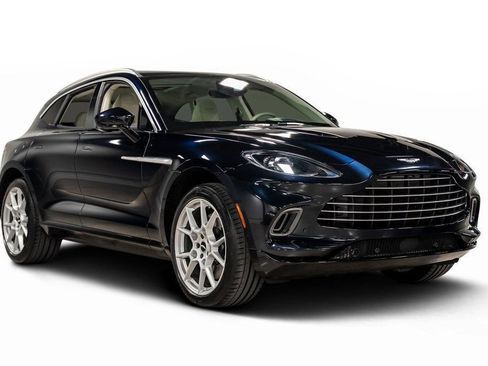 Used 2021 Aston Martin DBX image 59
