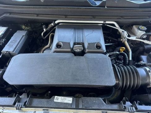 Used 2024 Chevrolet Colorado Z71 w/ Z71 Convenience Package 2 image 53