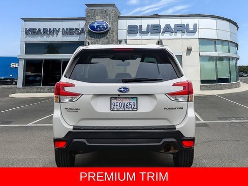 Used 2023 Subaru Forester Premium AWD/4WD image 5