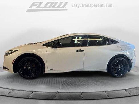 Used 2025 Toyota Prius AWD image 5
