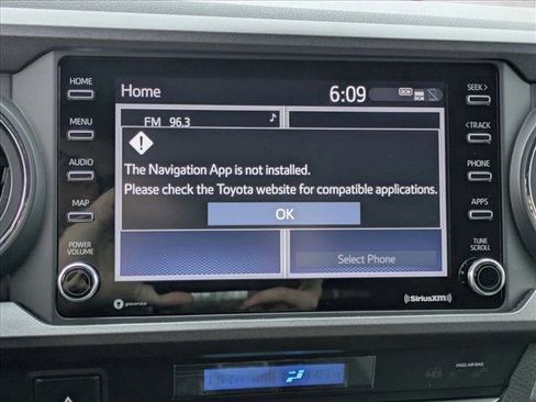 Used 2021 Toyota Tacoma TRD Sport w/ Technology Package RWD image 15