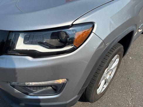 Used 2018 Jeep Compass Latitude w/ Popular Equipment Group AWD/4WD image 10