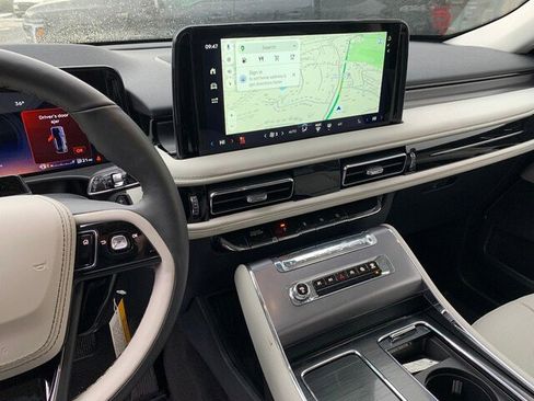 New 2026 Lincoln Aviator AWD image 42