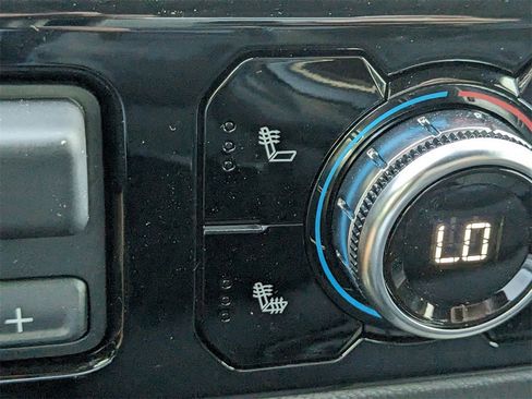 New 2025 GMC Sierra 1500 Elevation w/ LPO, Elevation Black Package image 24