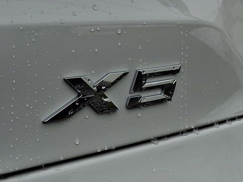 New 2026 BMW X5 xDrive40i AWD/4WD image 18