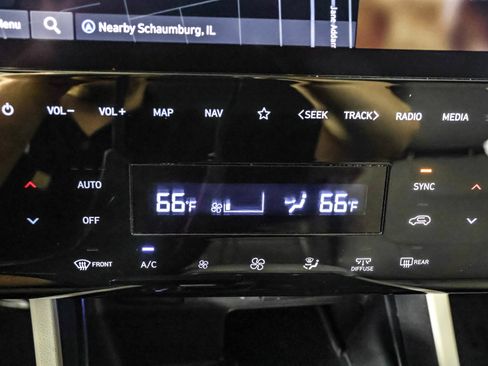 Used 2024 Hyundai Tucson SEL w/ Convenience Package FWD image 32