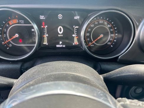 Used 2022 Jeep Gladiator Overland w/ LED Lighting Group AWD/4WD image 6