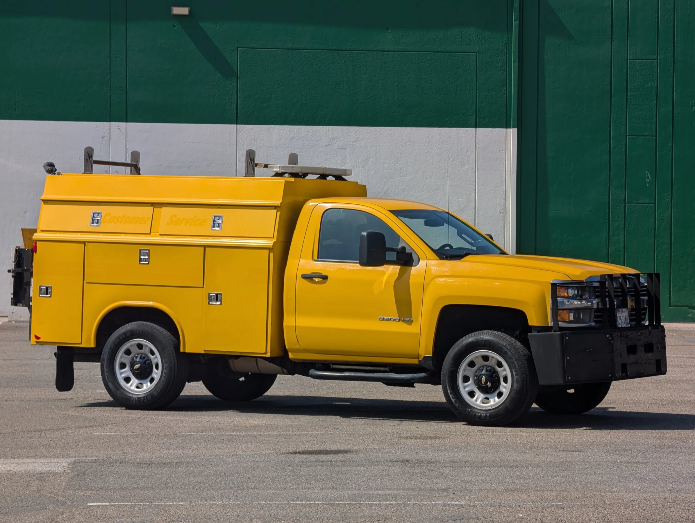 Used 2018 Chevrolet Silverado 3500 W/T AWD/4WD image 1