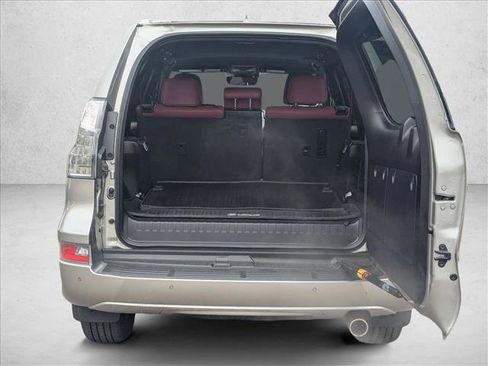 Used 2023 Lexus GX 460 Premium image 6
