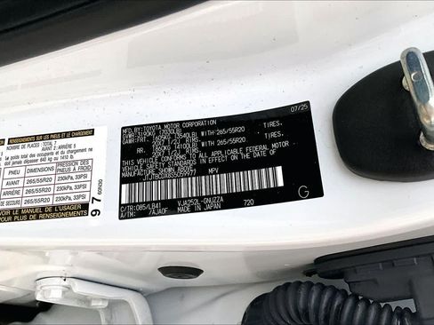 Used 2025 Lexus GX 550 w/ Cold Area Package AWD/4WD image 36