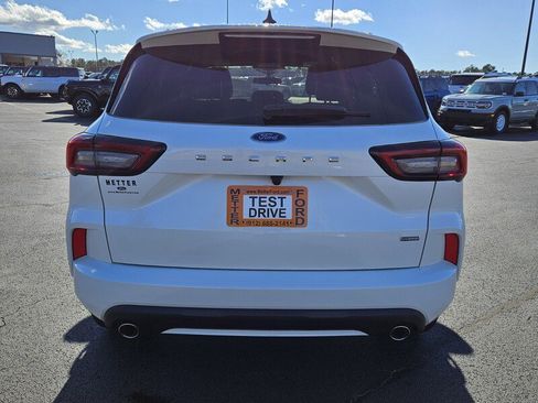 Used 2024 Ford Escape ST-Line w/ Equipment Group 301A image 32