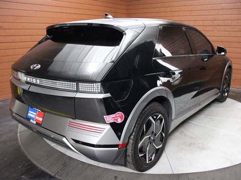 Used 2024 Hyundai Ioniq 5 Limited image 16