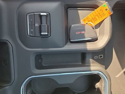 Certified 2024 GMC Sierra 3500 Denali w/ Denali Reserve Package AWD/4WD image 22
