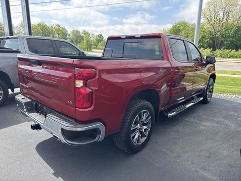 Used 2024 Chevrolet Silverado 1500 LT AWD/4WD image 2