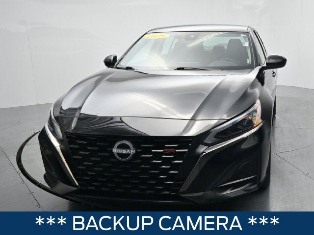 Used 2025 Nissan Altima 2.5 SR FWD image 4