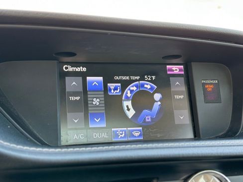 Used 2014 Lexus ES 300h w/ Luxury Package w/Bamboo Trim FWD image 35