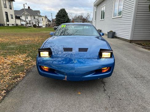 Used 1991 Pontiac Firebird Trans Am RWD image 11